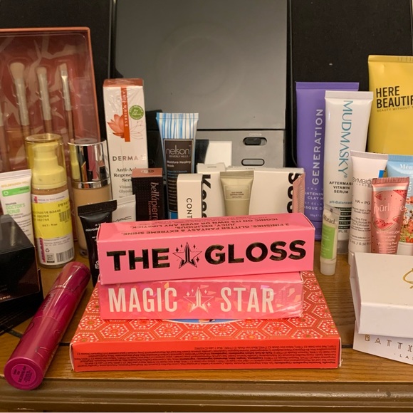 MAKEUP AND SKINCARE BUNDLE OF 35 NEW ITEMS NAME BRANDS - Picture 5 of 10